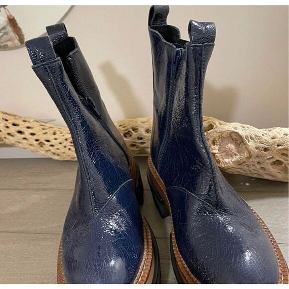 Free People Vance Double Tab Chelsea Boot Size 39 - Picture 3 of 5